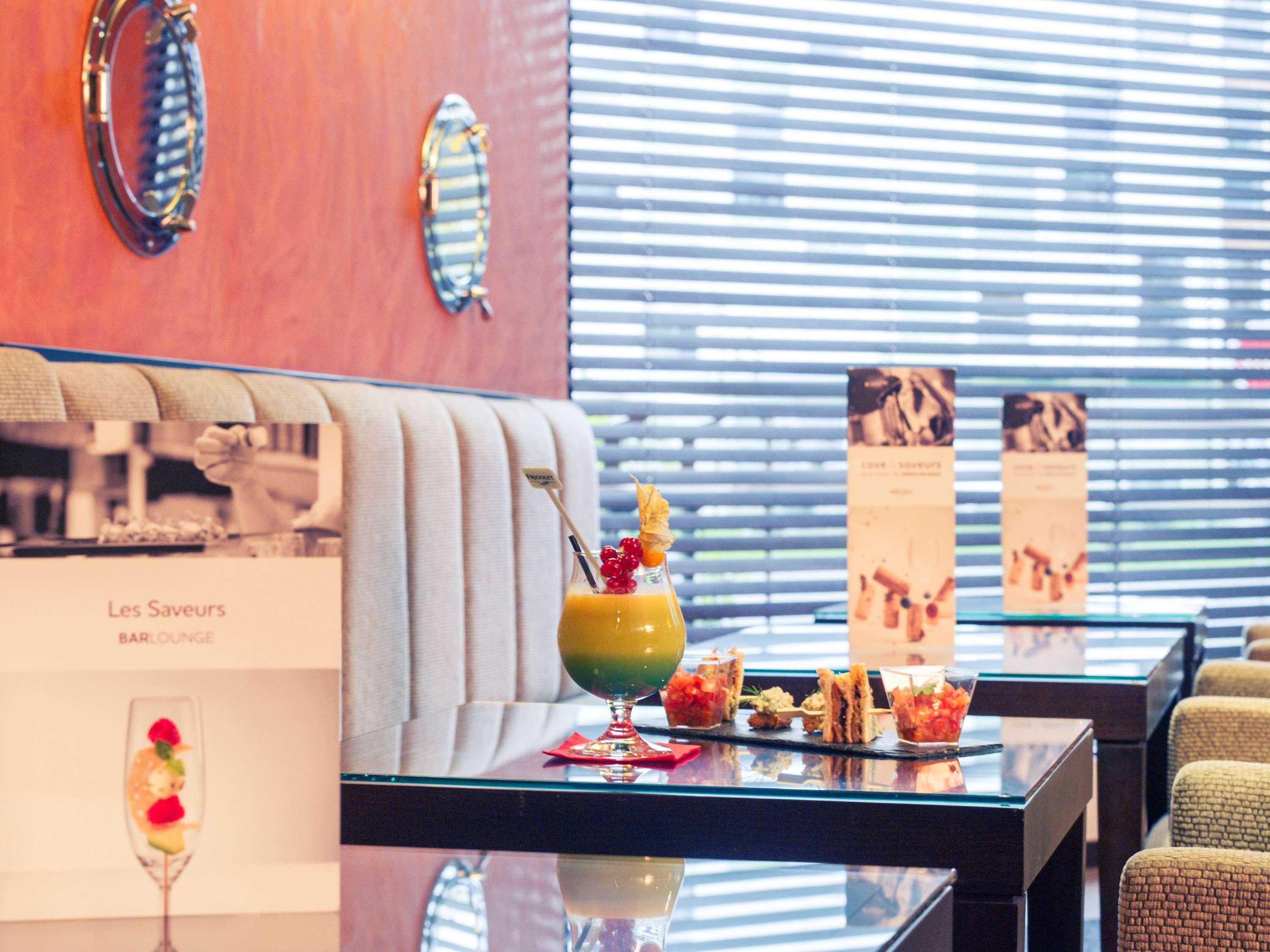 Mercure Maurepas Saint Quentin Exterior foto