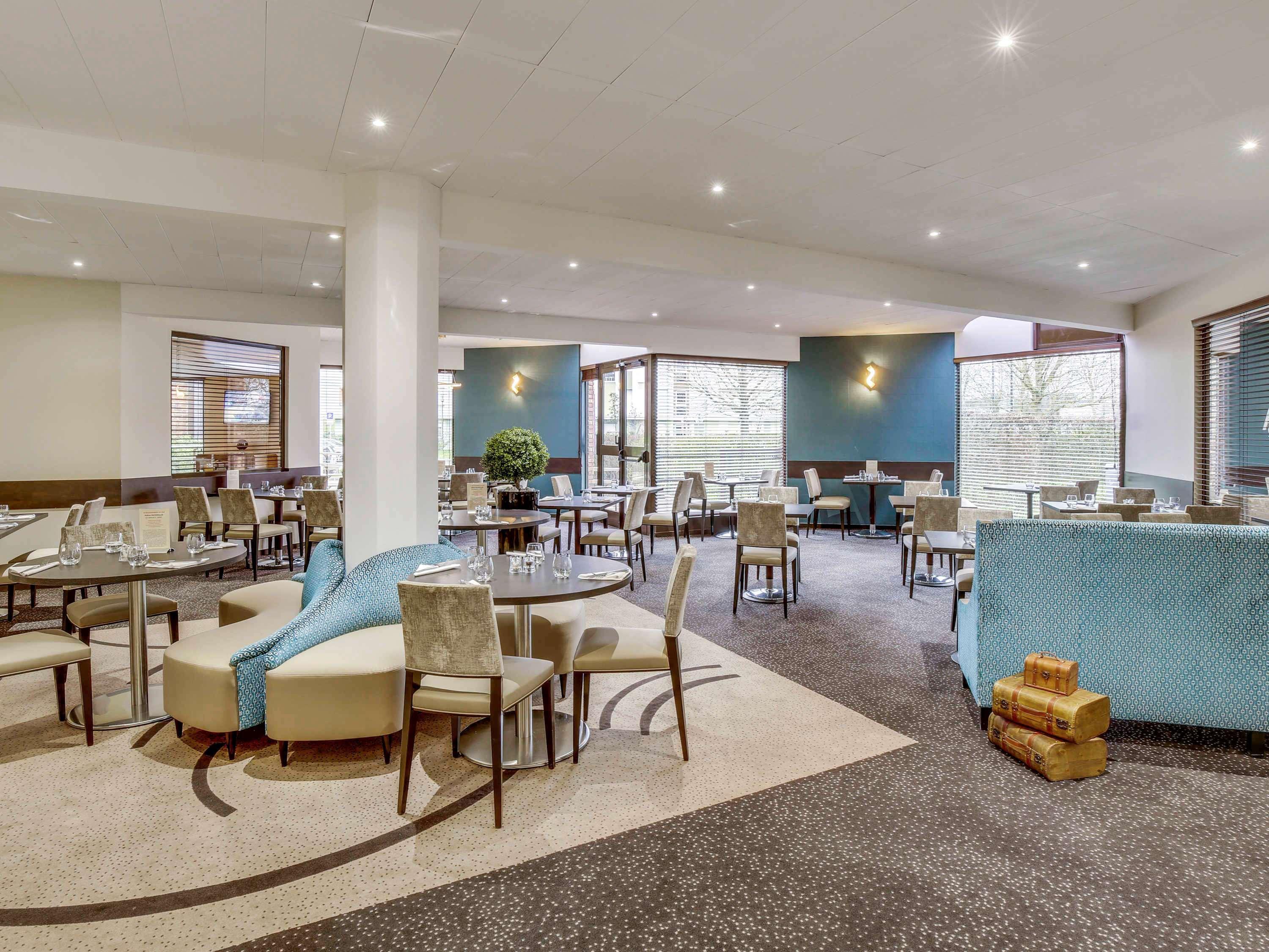 Mercure Maurepas Saint Quentin Exterior foto