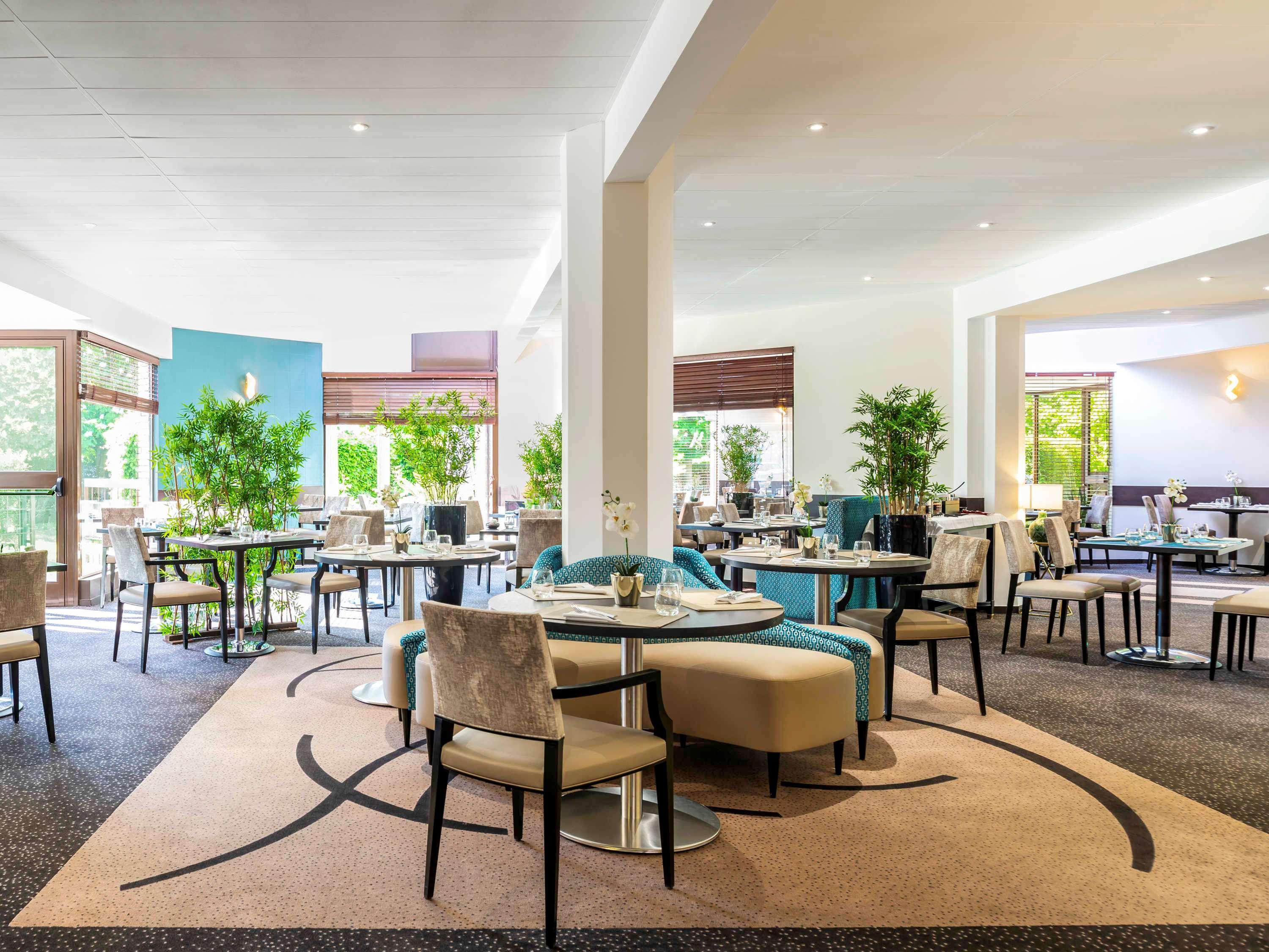 Mercure Maurepas Saint Quentin Exterior foto