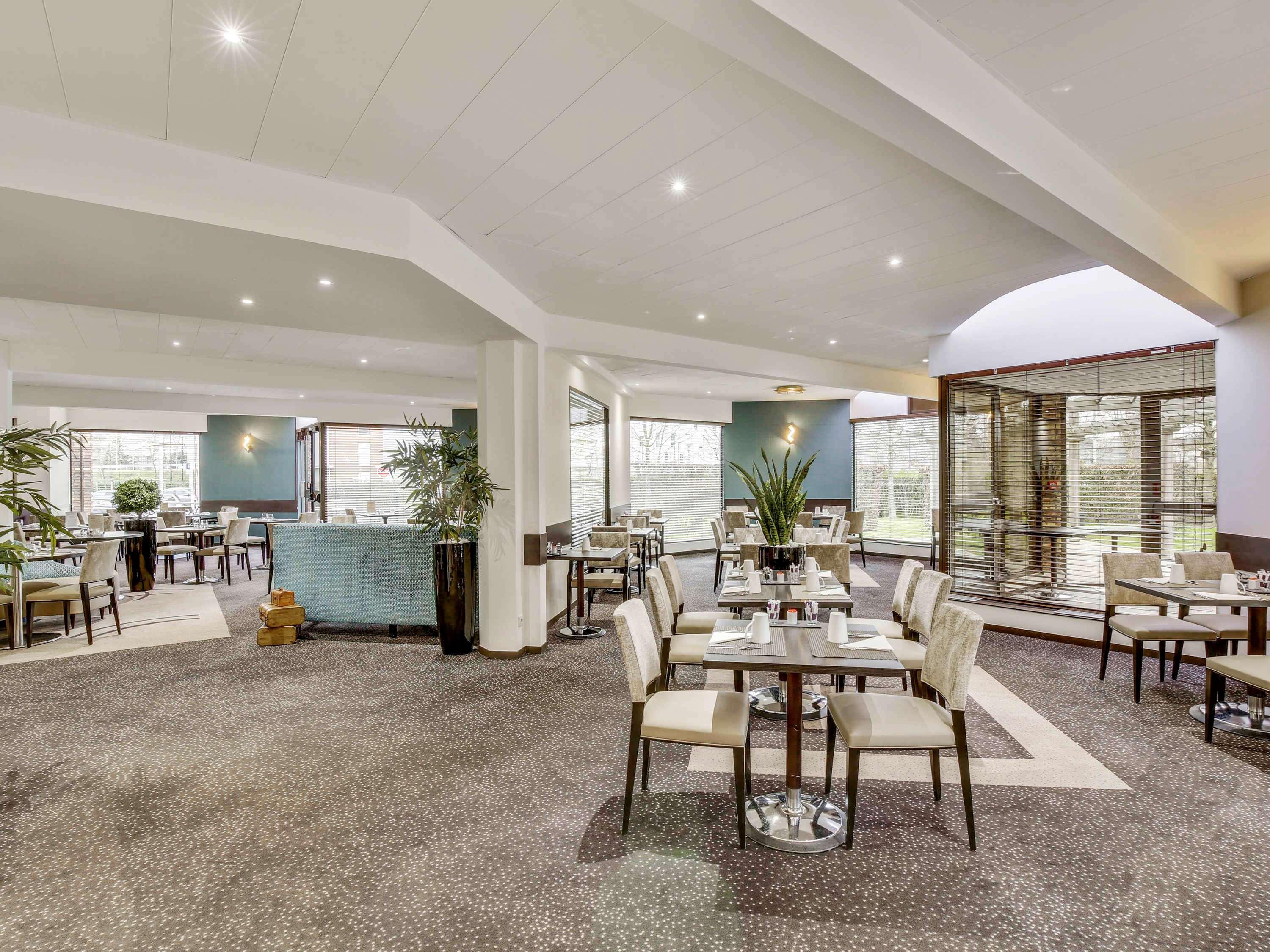 Mercure Maurepas Saint Quentin Exterior foto