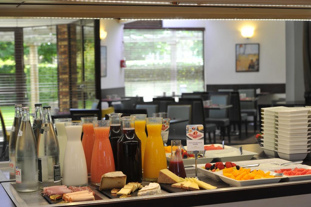 Mercure Maurepas Saint Quentin Exterior foto