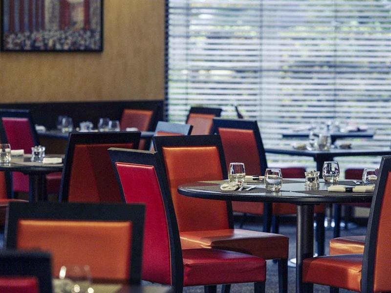 Mercure Maurepas Saint Quentin Exterior foto
